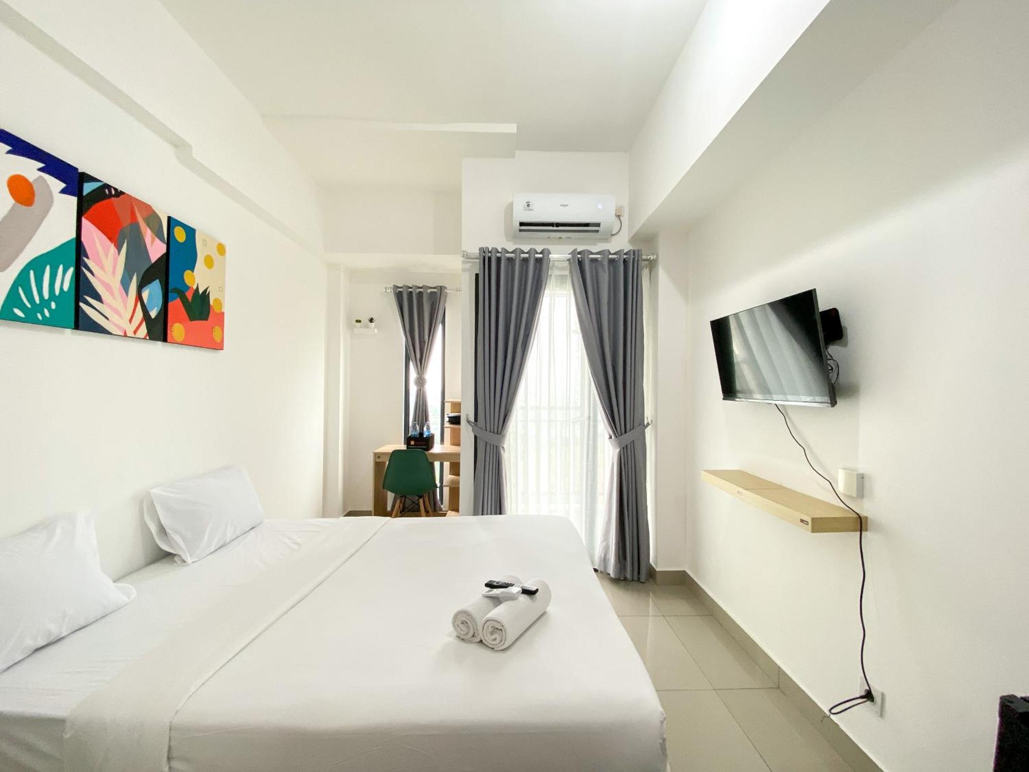 Comfy And Simply Look Sayana By Travelio Apartemen Bekasi